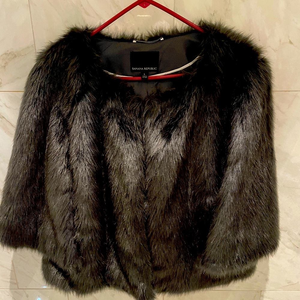 Banana Republic Faux Fur Cape L
